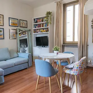 navigli-district-elegant-flat-free-wifi-parking.italymilanhotels.net/