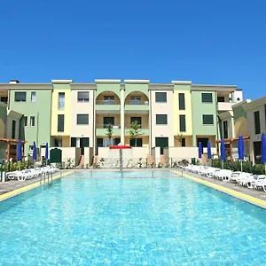 farnie-lido-altanea.hotelinveneto.com/